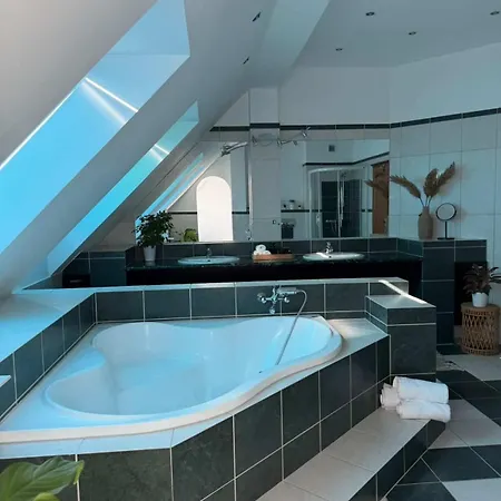 Sielska Wellness & Pool Lipowiec Villa